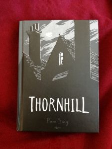 Thornhill-Pam-Smy-Uovonero-Galline-Volanti