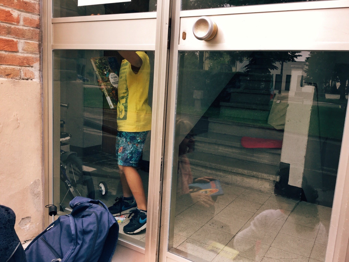 43398269-ECAD-447B-9E57-C016813A167B